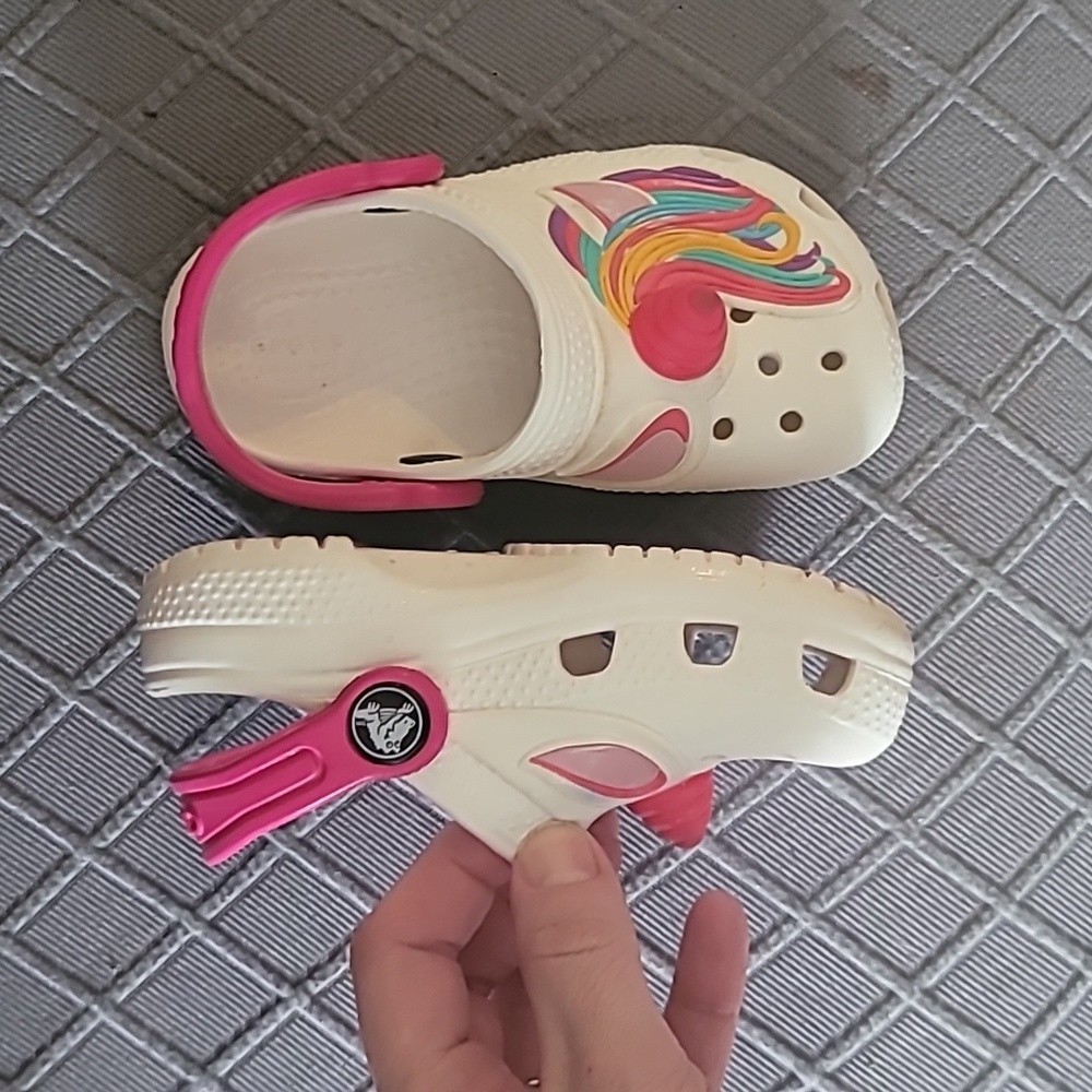 Crocs Kids Unicorn Clogs Sandals - Pink & White Size 7c Firm - Picture 3 of 6
